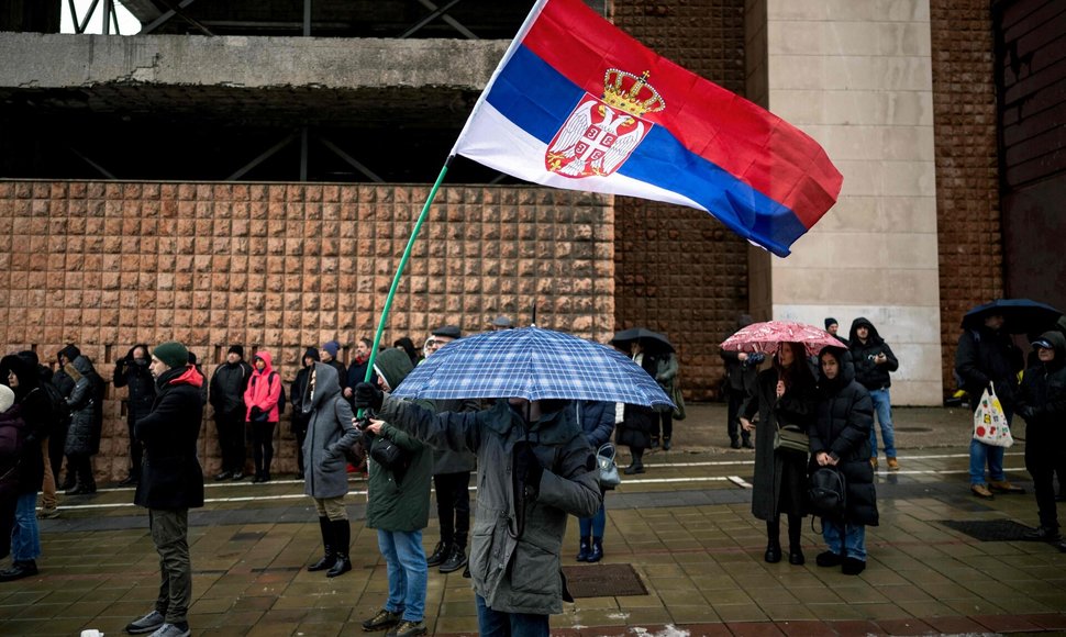 Protestai Serbijoje dėl Novi Sado traukinių stoties katastrofos / ANDREJ ISAKOVIC / AFP