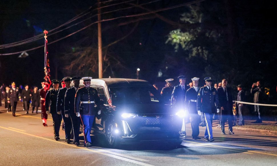 Jimmy Carterio laidotuvių procesija / Sam Wolfe / REUTERS