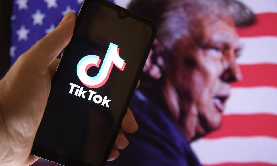 D. Trumpas ir „TikTok“. / / Saulo Angelo/TheNews2/Cover Imag