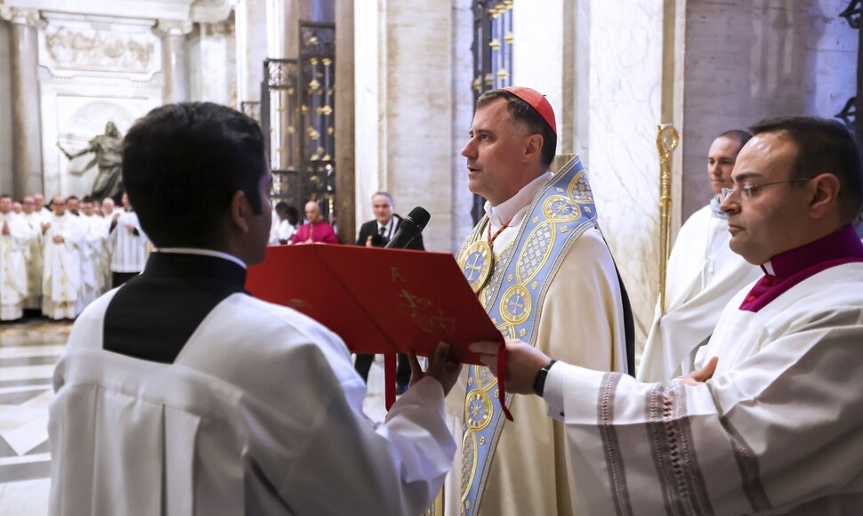 Gomez/ Vatican Pool/Spaziani / picture alliance / Gomez/ Vatican Pool/Spaziani