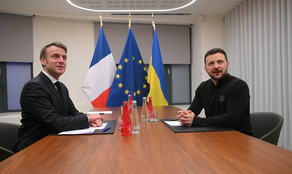 Emmanuelis Macronas ir Volodymyras Zelenskis / NICOLAS TUCAT/POOL/SIPA / NICOLAS TUCAT/POOL/SIPA