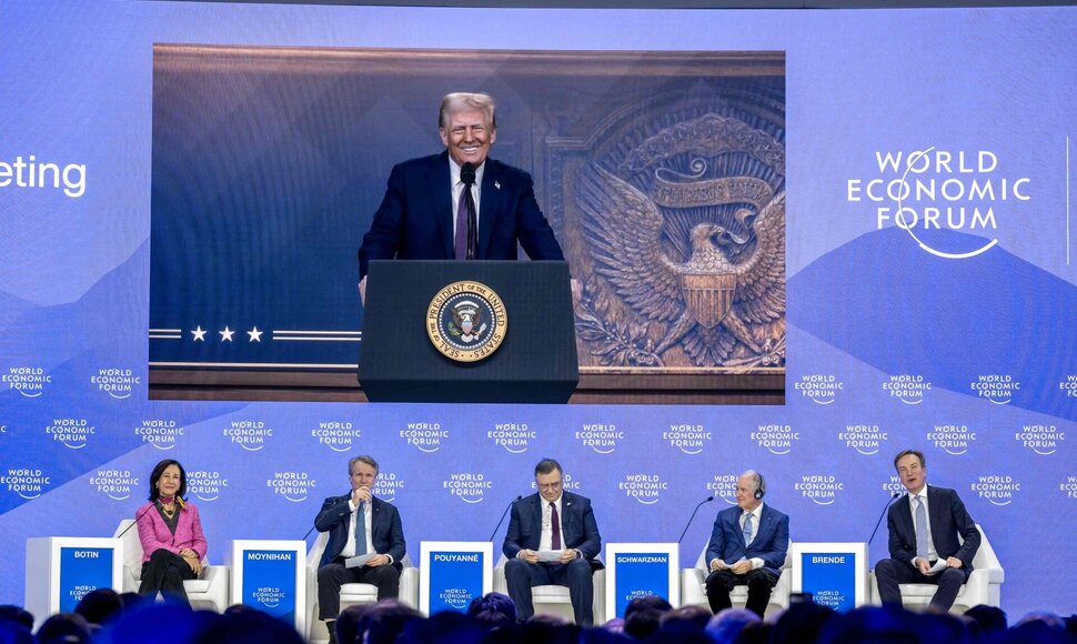 Donaldas Trumpas Davose / FABRICE COFFRINI / AFP