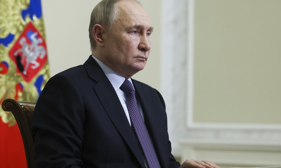 Mikhail Metzel / AP