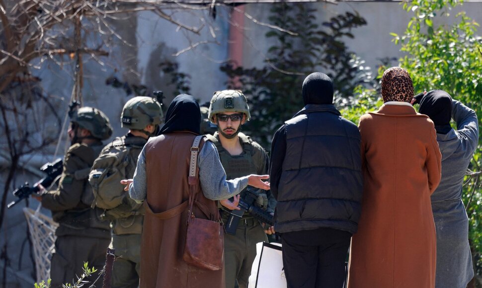 Izraelio kariai okupuotame Vakarų Krante / JAAFAR ASHTIYEH / AFP