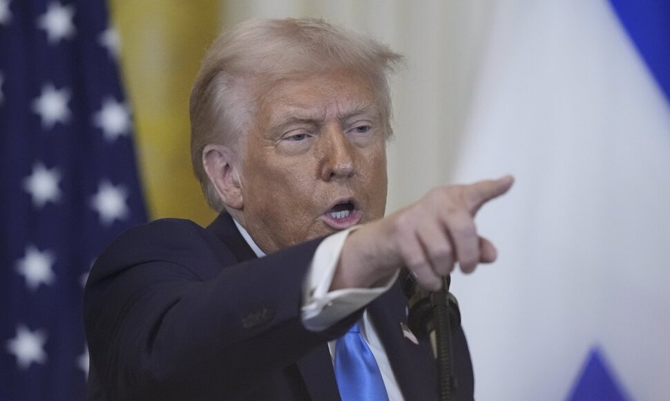 Alex Brandon / AP