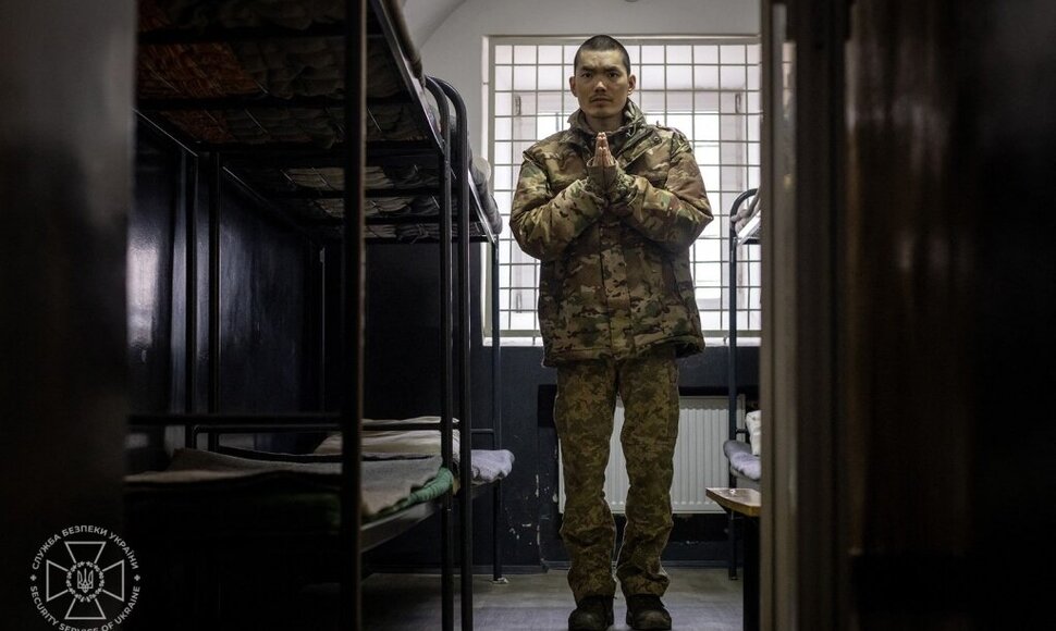 Ukrainoje belaisviu paimtas kinų karys / HANDOUT / AFP