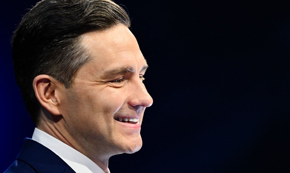 Markas Carney / MINAS PANAGIOTAKIS / Getty Images via AFP