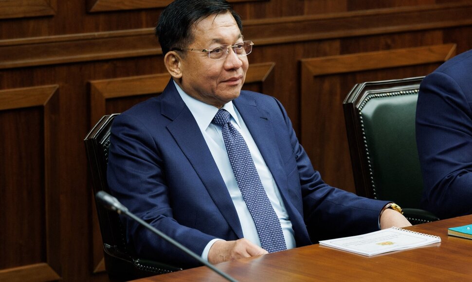 Min Aung Hlaingas / HANDOUT / AFP