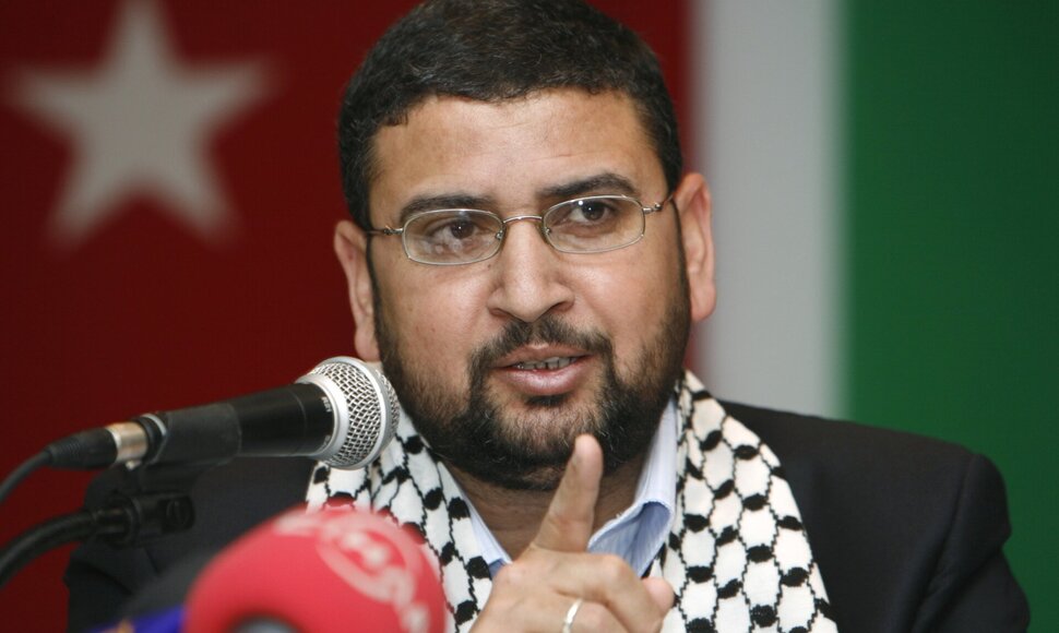 Sami Abu Zuhri / Osman Orsal / REUTERS