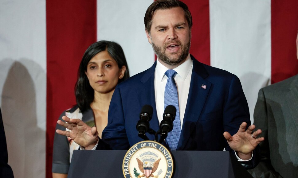 JAV viceprezidentas J. D. Vance'as / JEFF KOWALSKY / AFP