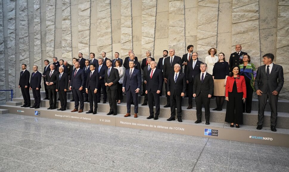 NATO gynybos ministrai Briuselyje / Virginia Mayo / AP
