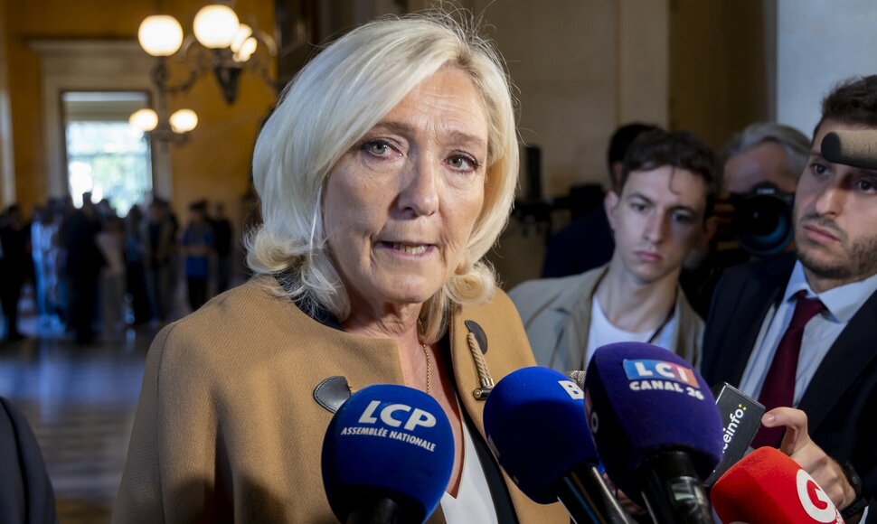 Marine Le Pen / Vincent Isore / ZUMAPRESS.com