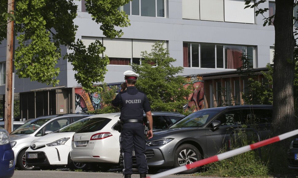 Heinz-Peter Bader / AP