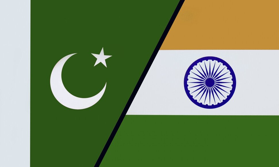 Pakistano ir Indijos vėliavų koliažas / IMAGO/Sascha Steinach / IMAGO/Steinach