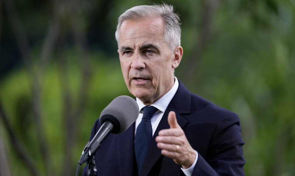 Markas Carney / Adrian Wyld / ZUMAPRESS.com