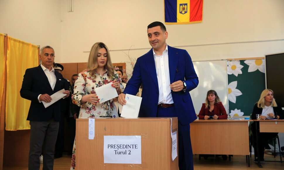 Rinkimai Rumunijoje / Gabriel Petrescu / ZUMAPRESS.com