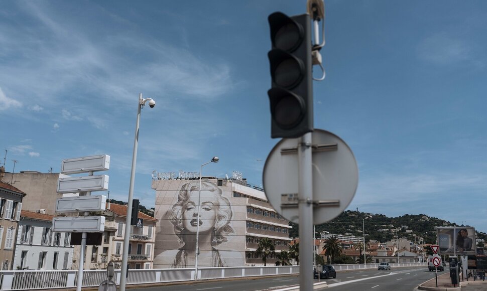Lewis Joly / AP