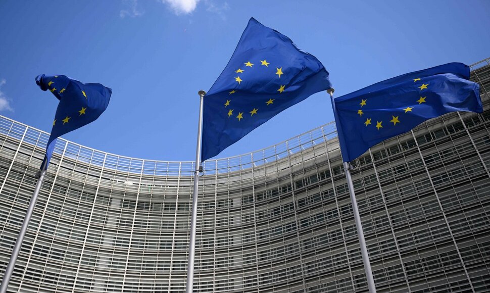 Europos Sąjungos vėliavos / NICOLAS TUCAT / AFP
