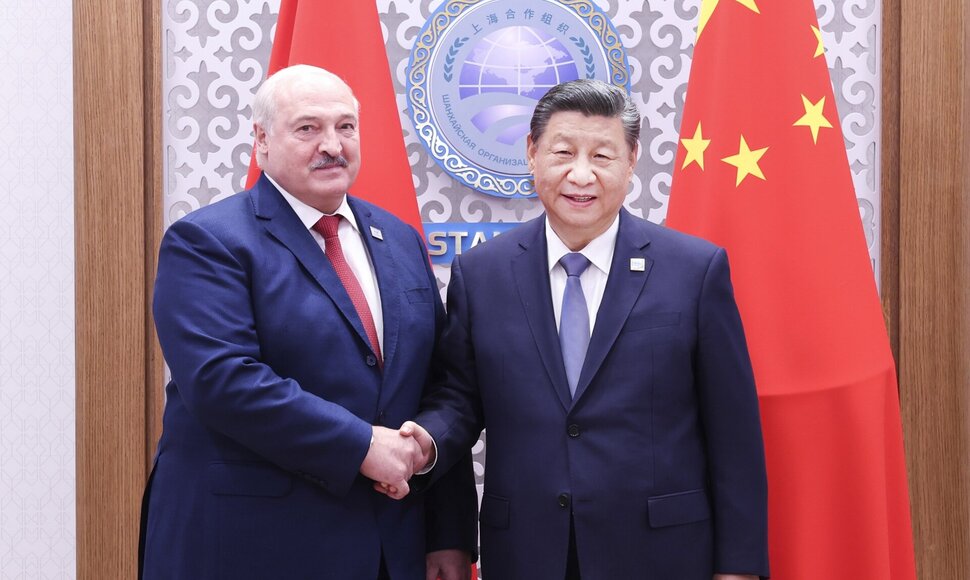 A. Luka&scaron;enka su Xi Jinpingu / Pang Xinglei / ZUMAPRESS.com