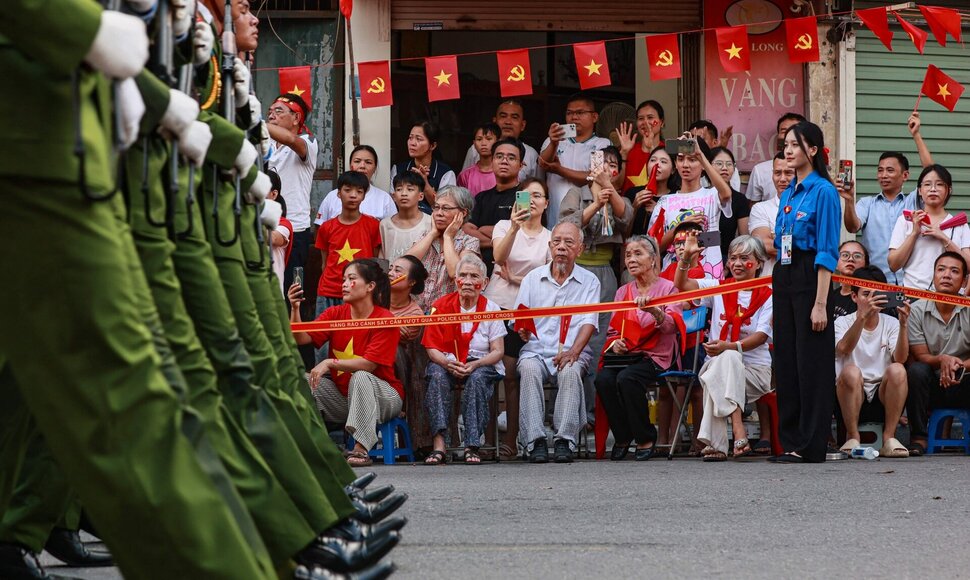 Karinis paradas Vietname / AN PHAM / AFP