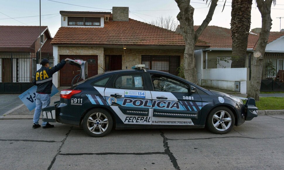 Argentinos policija / MARA SOSTI / AFP