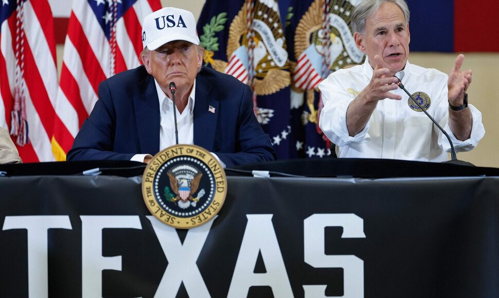 Donaldas Trumpas / CHIP SOMODEVILLA / Getty Images via AFP