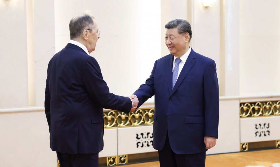 Sergejus Lavrovas ir Kinijos prezidentas / Ding Lin / ZUMAPRESS.com