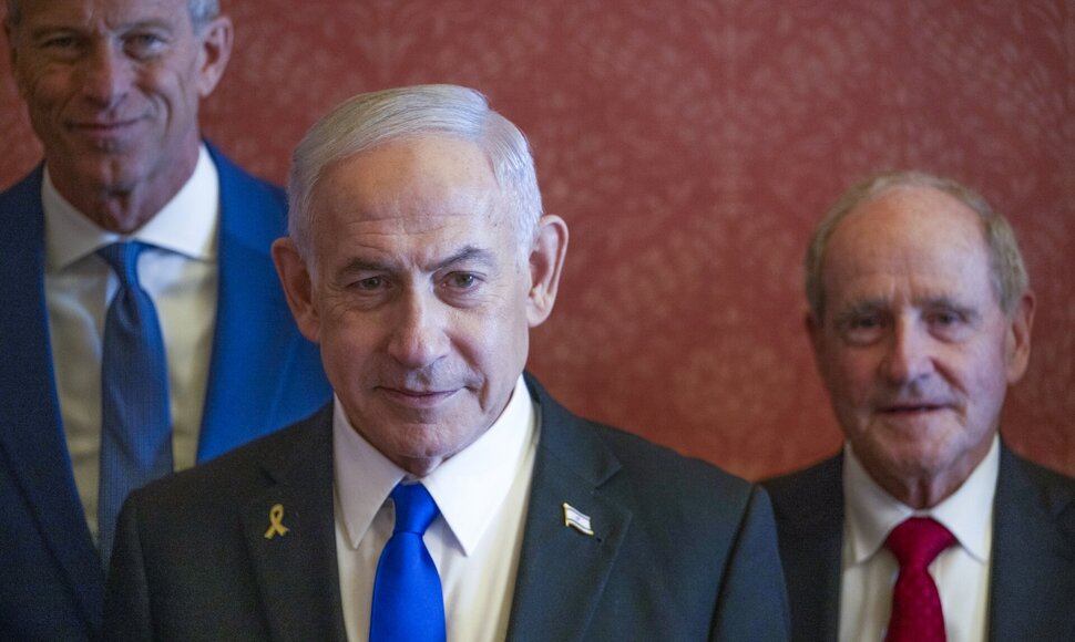 Benjaminas Netanyahu /  / Mattie Neretin/CNP/INSTARimages