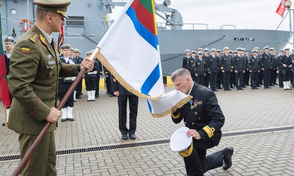 Tadas Jablonskis prisaikdintas Karinių jūrų pajėgų vadu / LK nuotr.
