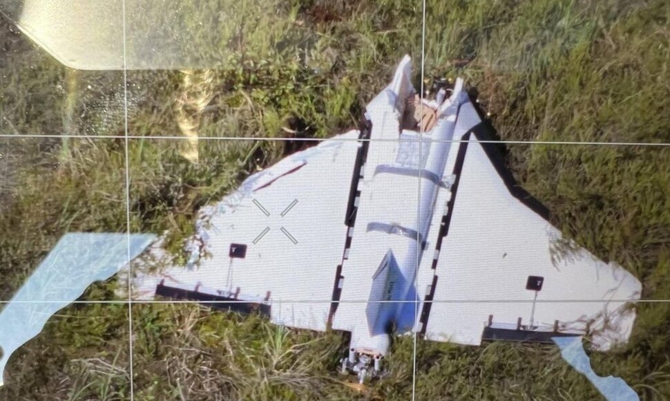 Gaižiūnų poligone rastas savaitės pradžioje galimai iš Baltarusijos įskridęs dronas – pirminiais duomenimis / Lietuvos kariuomenės nuotr.