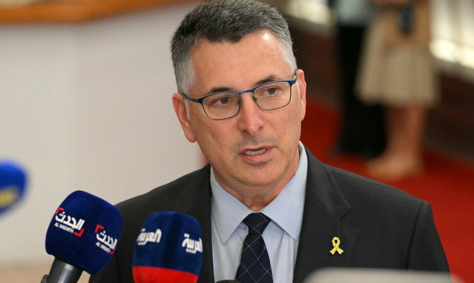 Gideonas Saaras / NICOLAS TUCAT / AFP