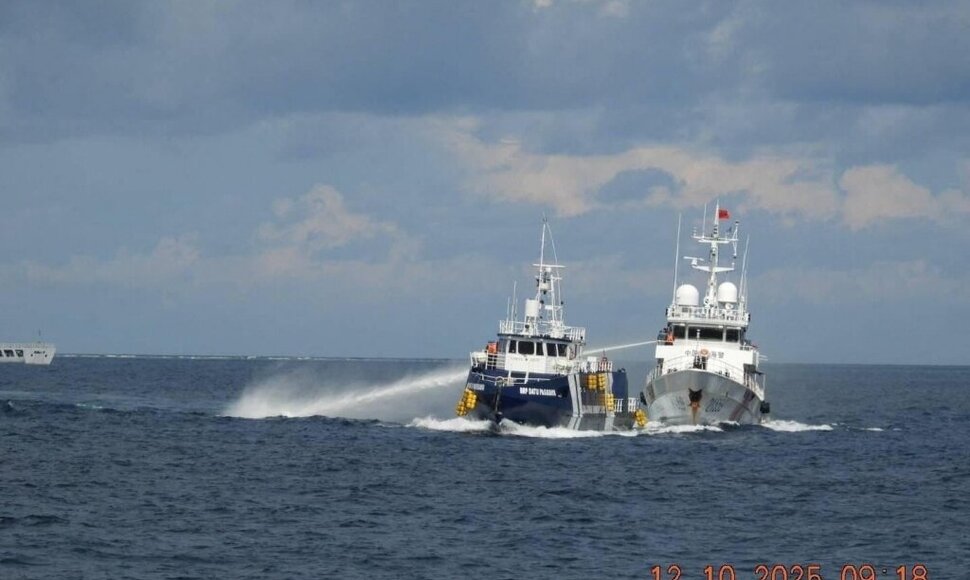 PHILIPPINE COAST GUARD / via REUTERS