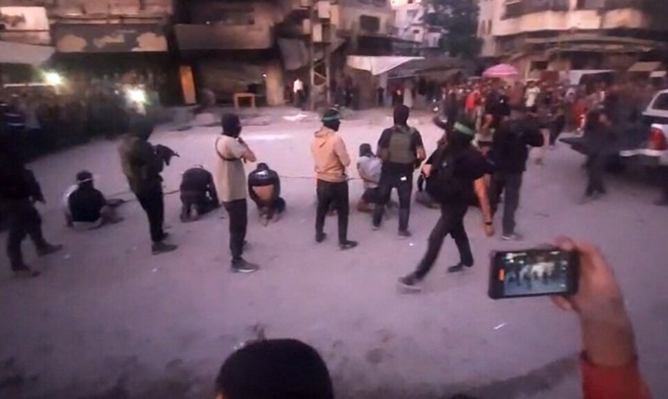„Hamas“ egzekucija numanomiems kolaborantams / - / AFP