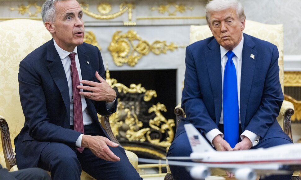 M. Carney ir D. Trumpas /  / Shawn Thew/POOL via CNP/INSTARim
