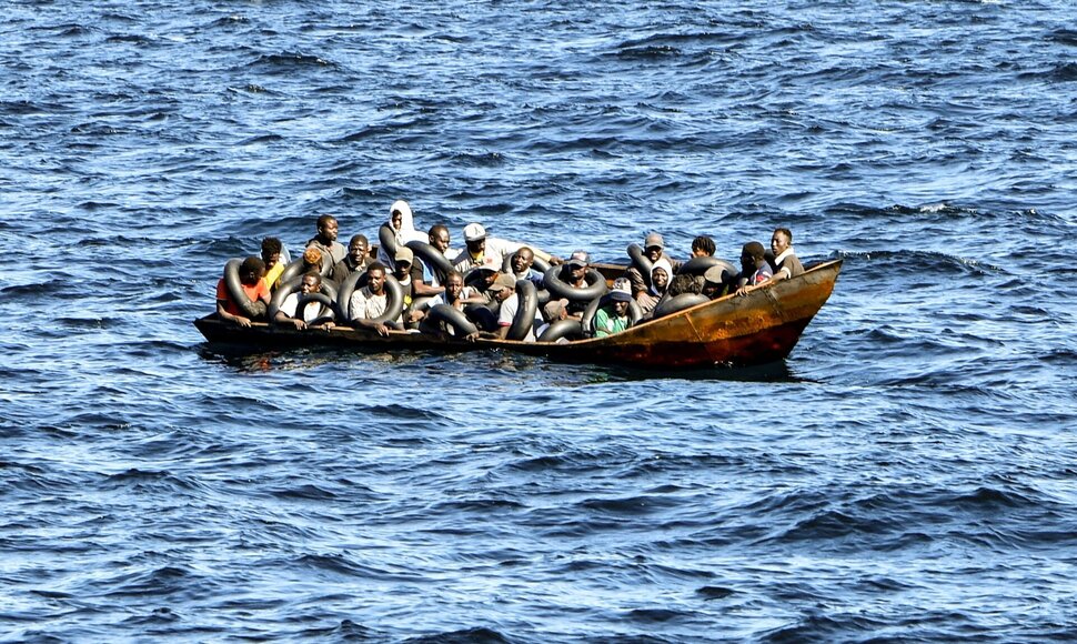 Migrantų valtis / FETHI BELAID / AFP