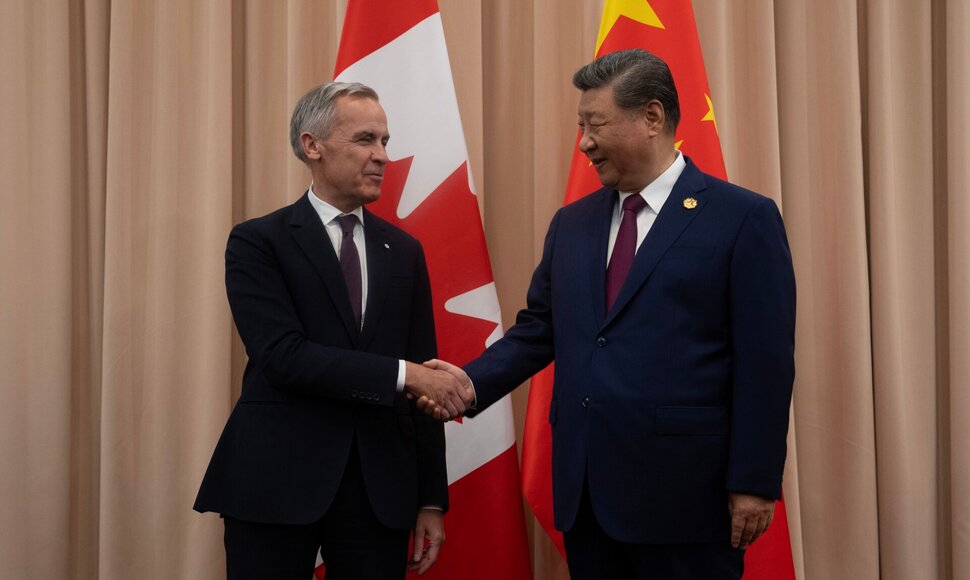 Markas Carney ir Xi Jinpingas / / AP