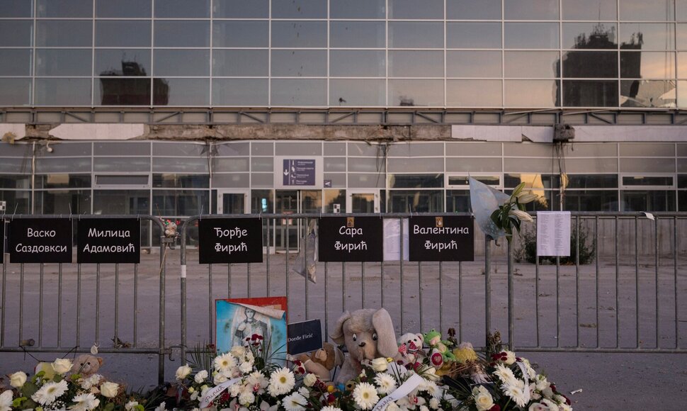 Novi Sado traukinių stotis / Alkis Konstantinidis / REUTERS