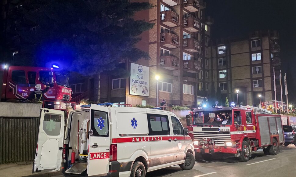 Gaisras Bosnijos senelių namuose /  / AP
