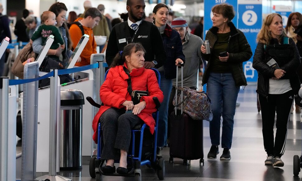 Čikagos O'Hare'o oro uostas per vyriausybės uždarymą / / AP