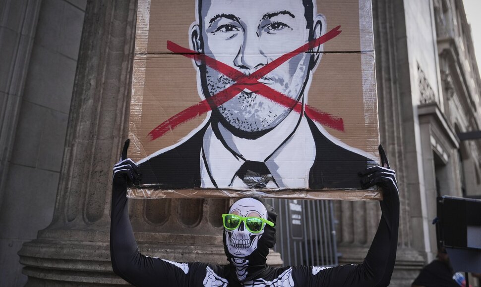Protestas prie&scaron; Jimmy Kimmelio laidos nutraukimą /  / AP