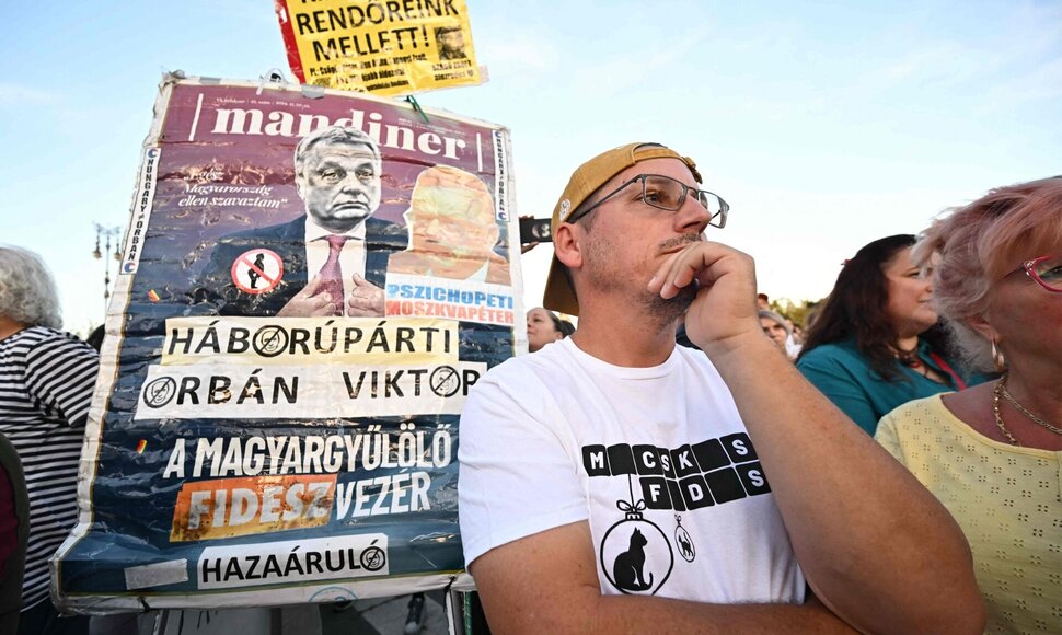 Demonstracija prieš Viktorą Orbaną / ATTILA KISBENEDEK / AFP