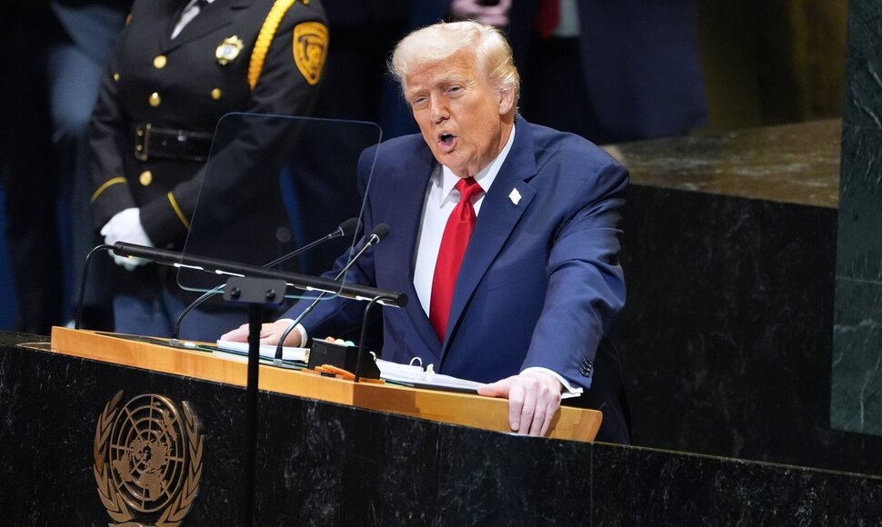 / AP