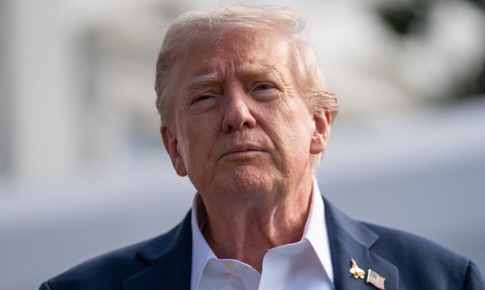 Donaldas Trumpas / ALLISON ROBBERT / AFP