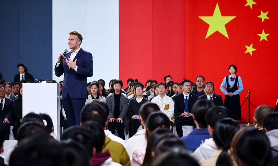 Emmanuelis Macronas / SARAH MEYSSONNIER / AFP