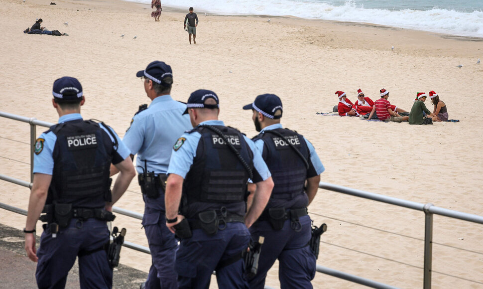 Policija Bondajaus paplūdimyje / DAVID GRAY / AFP