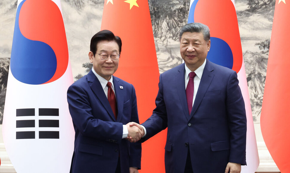 Lee Jae-myungas su Xi Jinpingu /  / AP