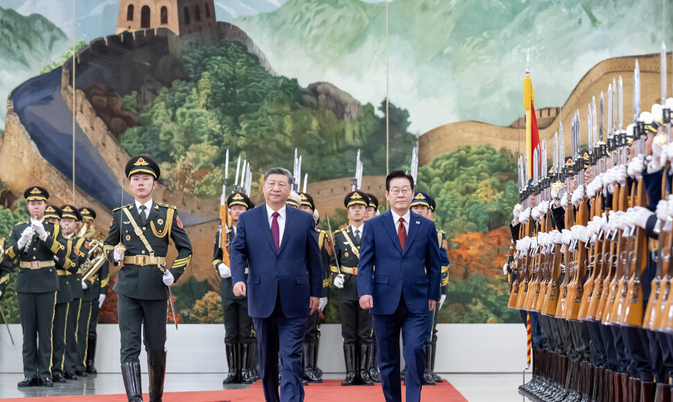 Lee Jae Myungas ir Xi Jinpingas / CHINE NOUVELLE/SIPA / CHINE NOUVELLE/SIPA