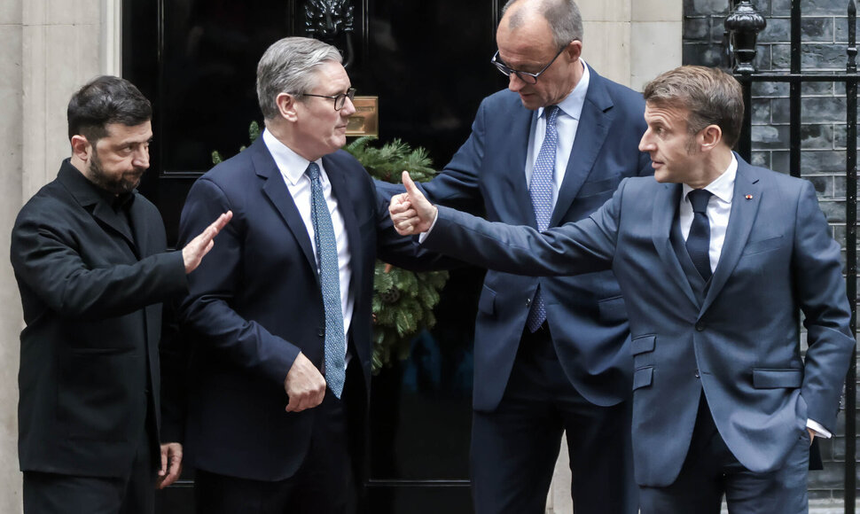 V. Zelenskis su britų / Martyn Wheatley / ZUMAPRESS.com