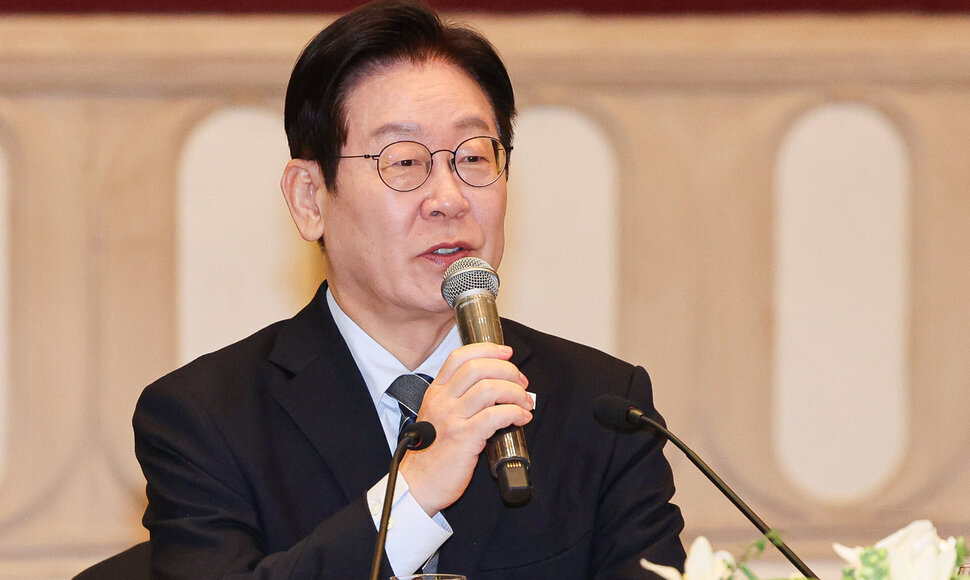 Lee Jae-myungas /  / AP