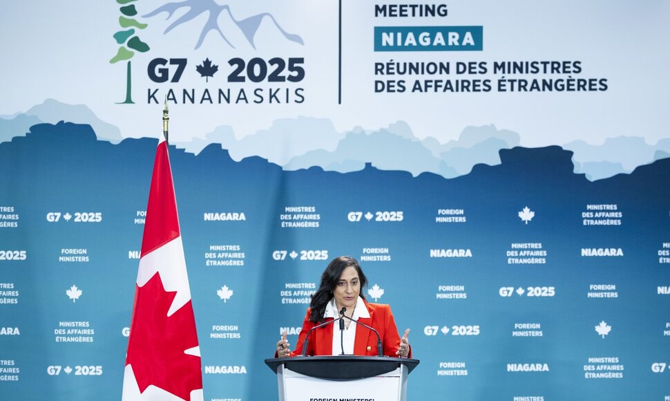 G-7 / Nick Iwanyshyn / ZUMAPRESS.com